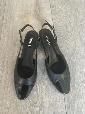Nuevo sin caja Vaneli Aliz Slingback cuero negro talla 7W precio de venta sugerido por el fabricante 165 USD Foto 1 de 4