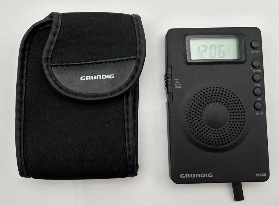 Grundig M400 AM/FM/SW Clock World Receiver With Case Tested Working VGUC - Image 1 of 4