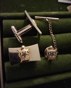 Golden Crown Royal Manschettenknöpfe und Krawattennadel - Bild 1 von 1