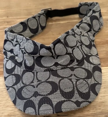 Gorra Coach Jacquard Parasol M/L Signature C Logo, Correa de Cuero Gris/Negro Foto 1 de 4