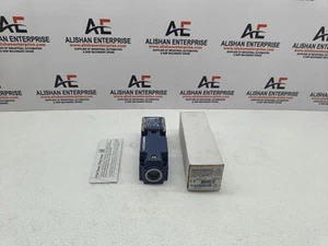 Telemecanique Proximity Switch XS7C4A1MPG13 - Picture 1 of 12