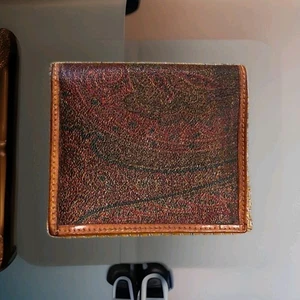 Cartera plegable ETRO auténtica para hombre diseño icónico cachemir 4x4 pulgadas - Imagen 1 de 3