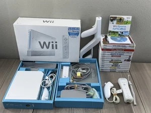Bonito Lote Paquete Wii En Caja + 17 Juegos, Mario Bros, Galaxy, Wii Sports, Mario Kart - Imagen 1 de 11