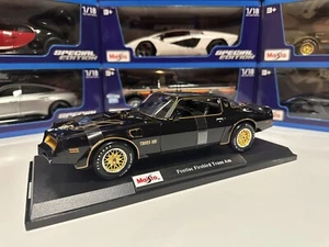 1/18 Maisto Pontiac Firebird Trans Am Black with Gold trim - Picture 1 of 11