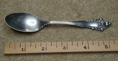 Reed & Barton Sterling Silver LA SPLENDIDE (1902) 5-3/8".   19g.   dated 1903 Cover