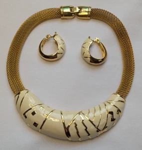 Collana vintage anni 80 Monet modernista smalto bianco dichiarazione passerella con orecchini - Foto 1 di 11