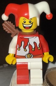 Lego Castle Kingdoms 7953 Red White Court Jester Lion Buckle Minifigure