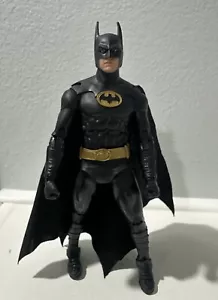 McFarlane Gold Label DC Multiverse 89 Batman - Picture 1 of 5