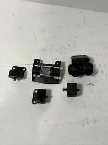 John Deere 50 V Kettensäge Puffer Halterungen/Kissen - Bild 1 von 5