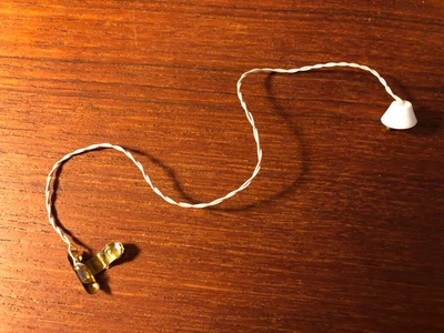 Vintage Lundby dollhouse picture light for paintings/artwork, working bulb 1:16 - Image 1 of 4