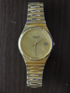 Goldene Bulova Quarzuhr Armbanduhr Wasserdicht Basismetall Lünette - Bild 1 von 9