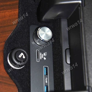 Enchufe de alimentación para encendedor de cigarrillos Tuning SV Autobiography para Range Rover L405 - Imagen 1 de 12