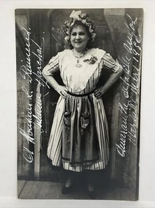 Postal con foto real firmada a mano de colección JULIENNE MARCHAL OPERA STAR autógrafo - Imagen 1 de 3