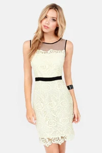 DARLING PEARL DESIGNER CREAM / IVORY LACE PENCIL DRESS Black Trim Size S 10 BNWT - Picture 1 of 9