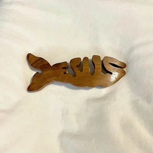 “JESUS” Wooden Fish Decoration - Wood Carved to Spell Out Word - Craftsmanship - Picture 1 of 6