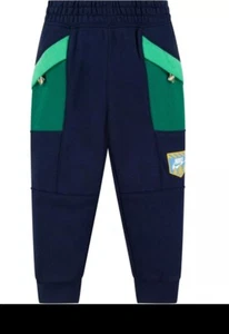 Nike Kids NSW Great Outdoors Fleece Pants Navy Joggers 88J846 Boys Size 6 NWT - Picture 1 of 7