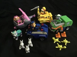 Paw Patrol Nick Jr. - Figures/Vehicles/Accessories - Excellent Condition - Picture 1 of 1