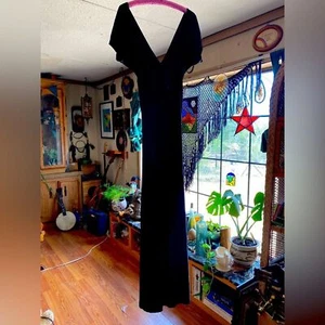 Vintage 70’s/80’s Black Goddess rückenfreies langes fließendes Kleid mit Schleppe. Gr. S/M. - Bild 1 von 16