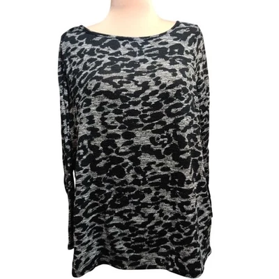 Sunny Leigh Plus Size 1X Black Gray Leopard Print Tunic Top Lightweight Knit - Image 1 of 4