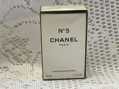 Парфюмированная вода спрей Chanel No 5 50 мл 1,7 унции ЗАПЕЧАТАННАЯ - Изображение 1 из 4
