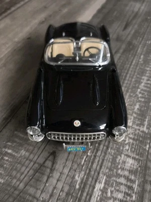 chevrolet corvette 1957 1:18 Burago Schwarz  - Bild 1 von 4