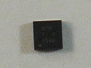 10x NEW Power IC TPS73701DRBR QFN 8pin Chipset TPS 73701 DRBR Part Mark BZN - Afbeelding 1 van 4