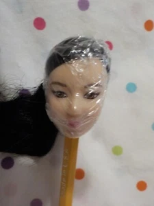 NEU Wunderschöne asiatische Barbie Puppe Kopf, Pferdeschwanz, Mattel, Teile, Ersatz, OOAK - Bild 1 von 3