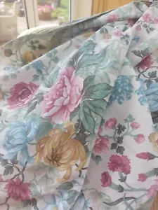 Curtainscfloral Chintz Pattern 88ins W 80ins L - Picture 1 of 2