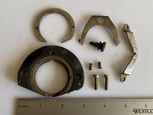 Singer 15 Nähmaschinenteil - 125306 Shuttle Race Montage - Bild 1 von 3