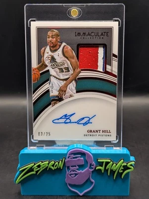 Parche de camiseta rojo acetato Panini Immaculate Grant Hill 2021-22 automático 3 colores/25 Foto 1 de 4