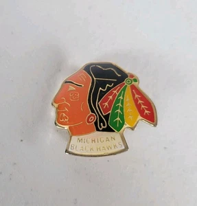 MICHIGAN BLACKHAWKS AMATUER HOCKEY Lapel Hat Pin #31 - Picture 1 of 3