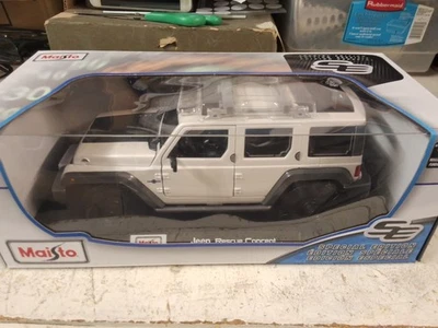 1 18 Scale Maisto Jeep Rescue Concept SUV 4x4 White Special Edition New In Box  - Image 1 of 3