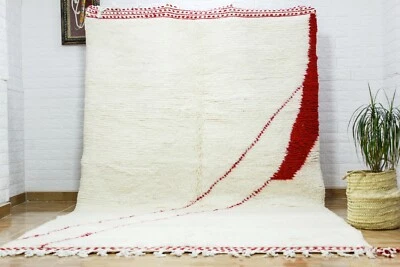 Handmade Rug Moroccan Beni ourain White Rug 8x5 Azilal Berber Red Soft Wool Rug  - Image 1 of 4