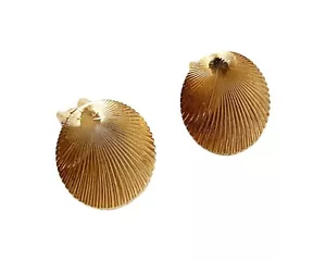 Vintage Christian Dior Women's Jewelry Gold-Tone Clam Seashell Clip-On Earrings - Picture 1 of 8