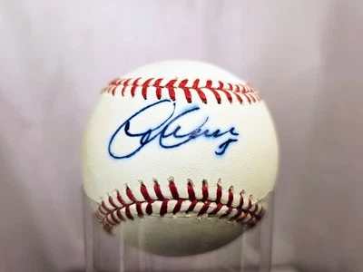 Pelota de béisbol firmada autografiada por Yunel Escobar ROMLB Foto 1 de 2