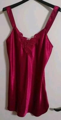 Camisón satinado magenta dinastía California vintage talla mediana Foto 1 de 4