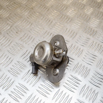 BMW 6 Convertible High Pressure Fuel Pump F12 M6 412kw 0261520294 8604232 2013 - Image 1 of 4