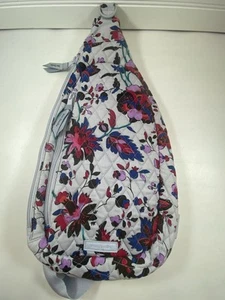 Vera Bradley Lighten Up Essential Compact Sling Backpack Vineyard Floral - Bild 1 von 23