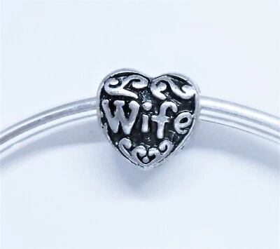 WIFE SCROLL HEART SILVER BRACELET CHARM BEAD & POUCH! - Image 1 of 2