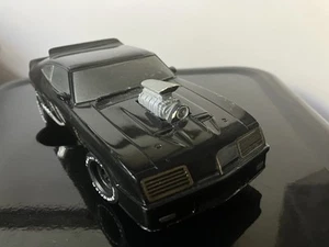 MAD MAX INTERCEPTOR 1:24 SCALE HANDMADE MODEL RARE LIMITED EDITION PAPER WEIGHT - Picture 1 of 11