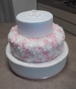 TORTA FINTA COMPLEANNO BATTESIMO PRIMA COMUNIONE - Foto 1 di 6