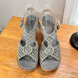 Sandali Latigo all'uncinetto/pelle tacco a blocco 9,5 verde morbido $99 boho immacolati - Foto 1 di 14