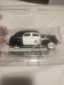 1936 Crysler Airflow Limited Edition Bedfordfalls Police Chief Car (Harry Baily) - Picture 1 of 17