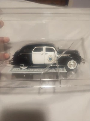 1936 Crysler Airflow Limited Edition Bedfordfalls Police Chief Car (Harry Baily) - Image 1 of 4