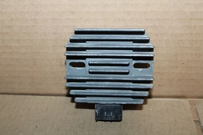 2009 2008-2016 YAMAHA YZF R6 OEM RECTIFIER VOLTAGE REGULATOR - Image 1 of 4