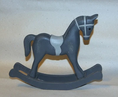 Ancien cheval jouet à bascule en bois fait main - Photo 1/4