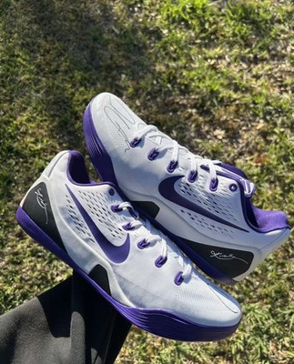 Súper Raro 1 De 1 Lakers Kobe 9 Blanco Púrpura Clarkson Pe Firmado Por Él Foto 1 de 4