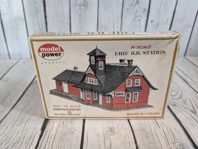 N scale Model Power #1501 Erie R.R. Station (New & Sealed) - Image 1 of 4