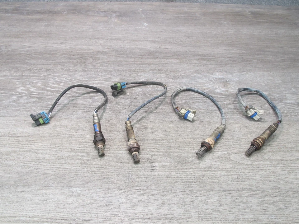 2003-2006 HUMMER H2 6.0L V8 EXHAUST OXYGEN LAMBDA PROBE O2 SENSOR DELPHI SET - Image 1 of 4