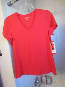 NWT women's short sleeved t-shirt Nautica Size M red color SUPER SOFT - Picture 1 of 13
